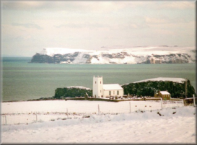 ballintoya640.jpg (73837 bytes)